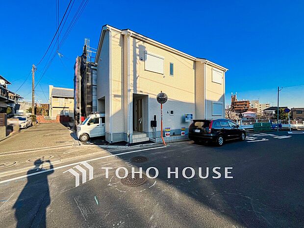 閑静な住宅街の一角、ひと時のくつろぎが生まれ、ゆっくりと愛着が育まれていきます。