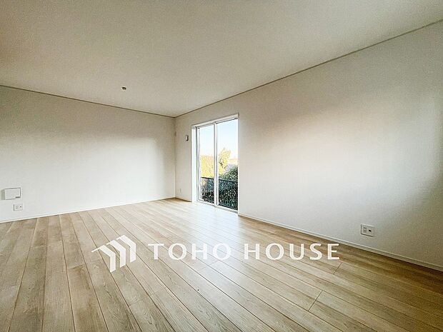 太陽の恵みを一気に受けた明るくあたたかいお住まい。吹きぬける風を感じながら爽やかで風通しの良い暮らし。