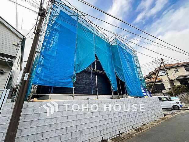 風を感じ青い空から太陽の恵みを感じるロケーション。