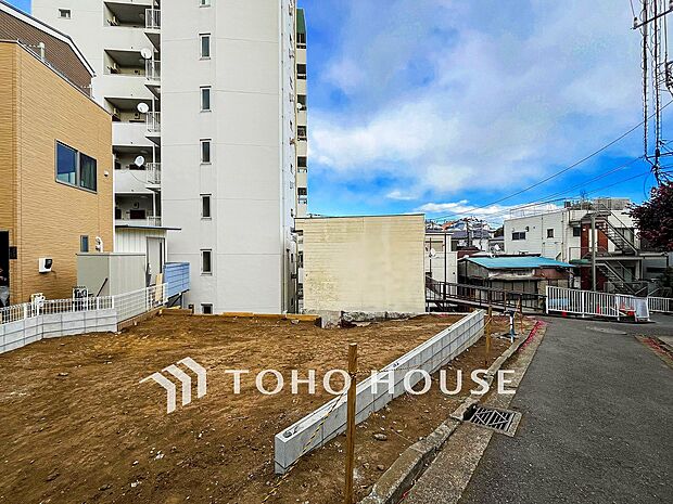 忙しく過ぎゆく日常を置き去るほど、ゆったりした時間が流れる住環境。