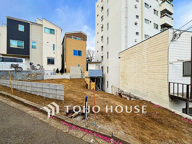 敷地内に駐車スペース確保。日々の暮らしをスムーズに運びます。