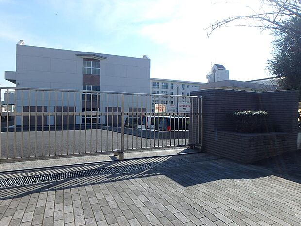 横浜市立岩井原中学校