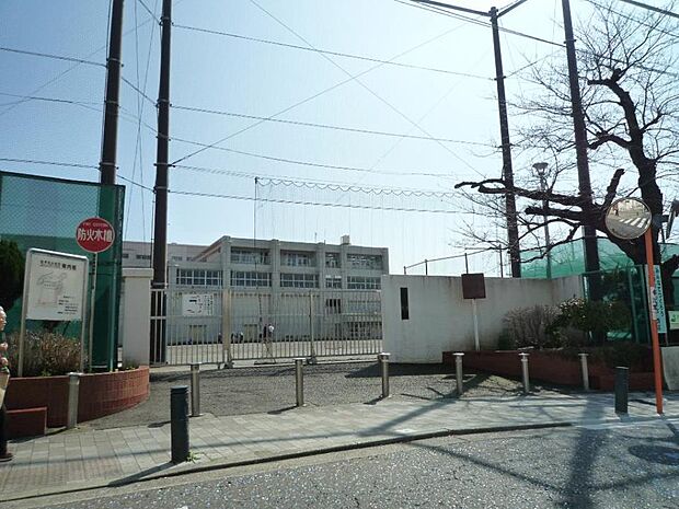 横浜市立稲荷台小学校