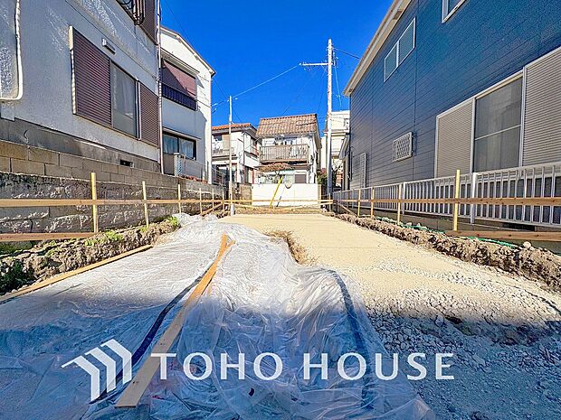 閑静な住宅街の一角、ひと時のくつろぎが生まれ、ゆっくりと愛着が育まれていきます。