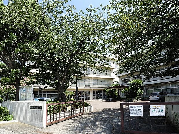 横浜市立大鳥中学校