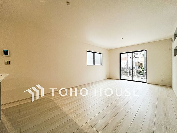 落ち着いた雰囲気に包まれた伸びやかな空間で、ゆったりと家族団らんの時間を過ごせます。