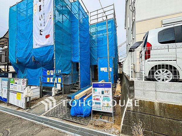 時代の流れに惑わされないシックなカラートーンで街並みに溶け込む外観。