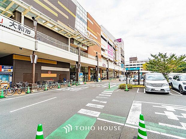 食料品や衣料品の他にも、飲食店や無印良品、書店等が入ったショッピングモールです。