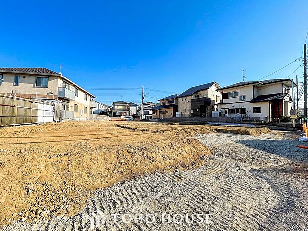 閑静な住宅街の一角、ひと時のくつろぎが生まれ、ゆっくりと愛着が育まれていきます。