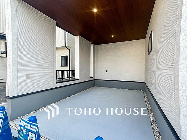 大切なお車を雨や風から守ってくれるビルトイン車庫付です。