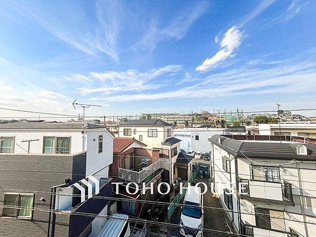 開放的で気持ちの良い眺望と青い空を満喫できます。