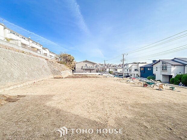 時間のゆとりと空間、爽やかな陽光がもたらす光と風を贅沢なまでに感じる暮らしが始まります。