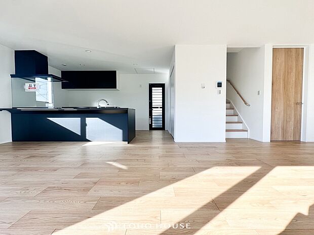 ご家族やお客様との時間など、多くの時を刻む空間。何気なく過ぎる時でさえも上質なひと時に。