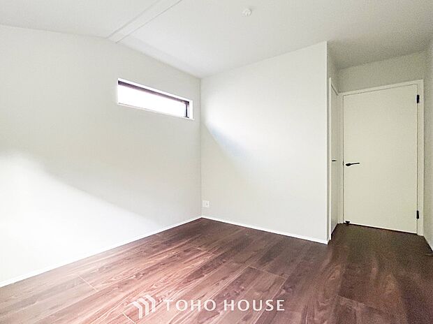 環境の良い場所にセンス良く暮らしたい、こだわりの室内には至福のシーンが繰り広げられます。