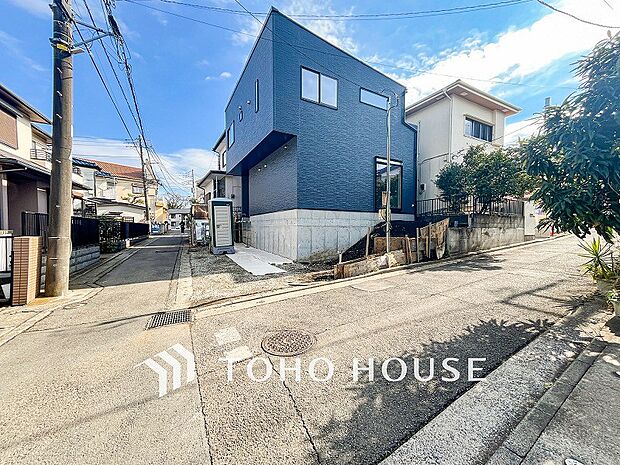 閑静な住宅地で小さなお子様がいるご家族にも安心な住環境が魅力です。