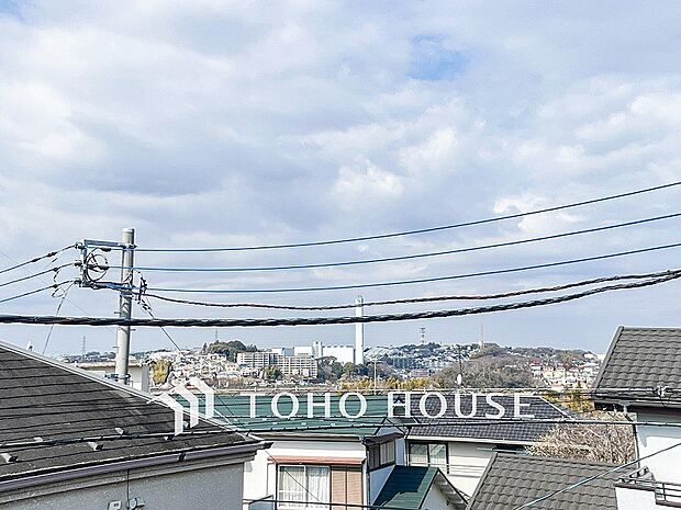 開放的で気持ちの良い眺望と青い空を満喫できます。
