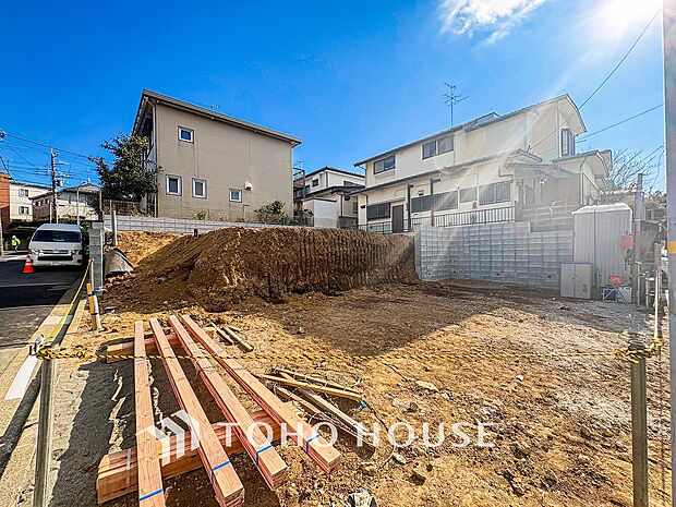 時間のゆとりと空間、爽やかな陽光がもたらす光と風を贅沢なまでに感じる暮らしが始まります。