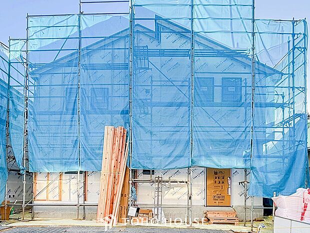 表現された空間は豊かな光と風を纏い、暮らしの時間を豊かにしてくれます。