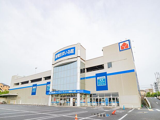 家電、パソコンをはじめ書籍や生活雑貨、日用品、食品、薬など幅広い商品を取り扱っています。