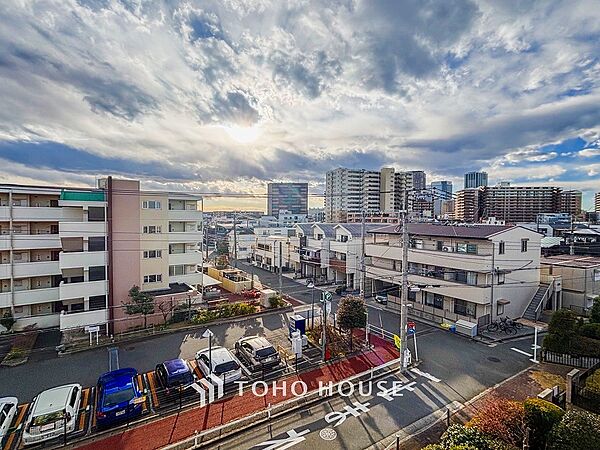 空に手が届きそうなほど視界が開けて開放感がありますね。