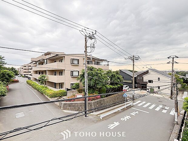開放的で気持ちの良い眺望と青い空を満喫できます。