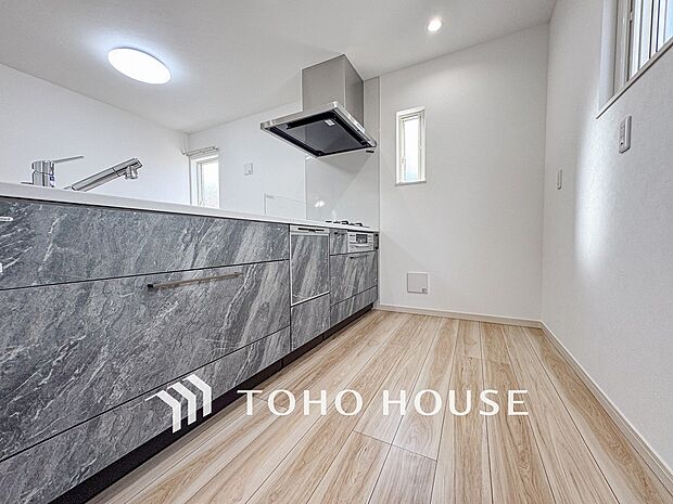 家族の健康を支えるキッチン。毎日使う場所だから気持よく使えて、居心地の良い空間に。