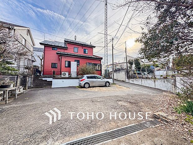 忙しく過ぎゆく日常を置き去るほど、ゆったりした時間が流れる住環境。