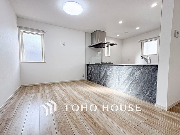 空気感という居心地の良いＢＧＭは、暮らしのステージを彩り、心のやすらぎと満足感を与えてくれます。