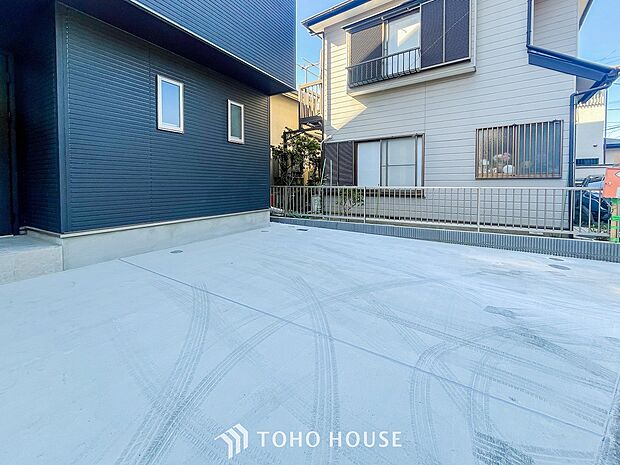 カースペースもゆとりある空間を保っています。