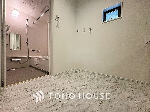 清潔感のあるカラーで統一されたプライベート空間。