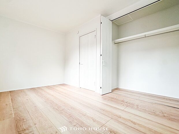 採光もアクセントの一つとして。プライベートルームにはやさしい光が射し込んでいます。