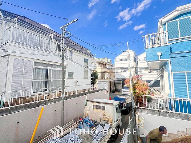 開放的で気持ちの良い眺望と青い空を満喫できます。