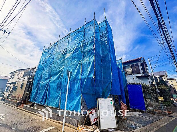 表現された空間は豊かな光と風を纏い、暮らしの時間を豊かにしてくれます。