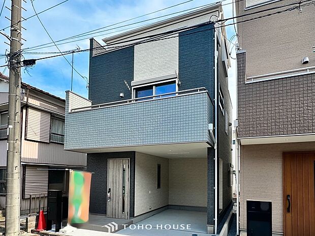 住まいの顔となる玄関。安らぎに満ちた健やかな暮らしを期待させます。