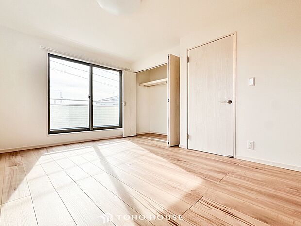 収納スペースもあり、生活しやすい居住スペースです。