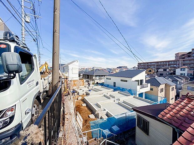 駐車スペースあり。日々の暮らしをスムーズに運ぶ事が出来ます。