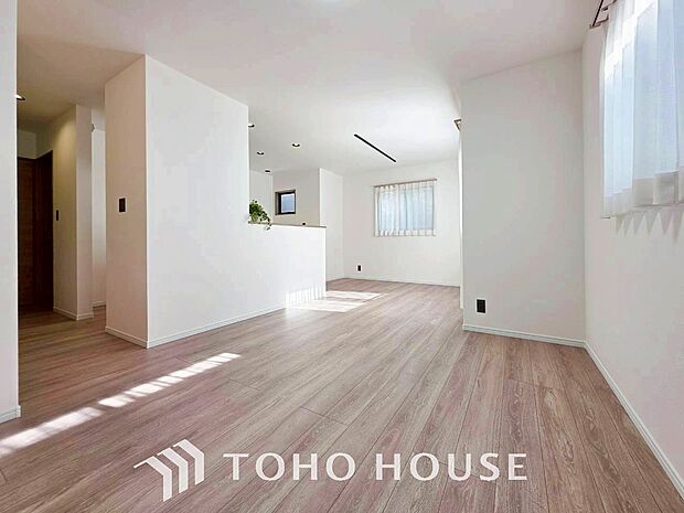 ご家族やお客様との時間など、多くの時を刻む空間。何気なく過ぎる時でさえも上質なひと時に。