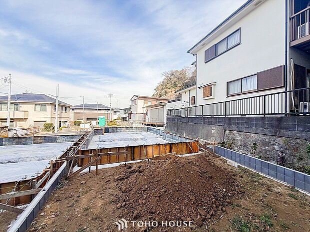 閑静な住宅地で小さなお子様がいるご家族にも安心な住環境が魅力です。