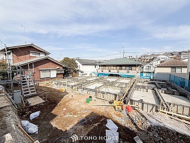 閑静な住宅街の陽当りに恵まれた土地で寛ぎに満ちた生活を。