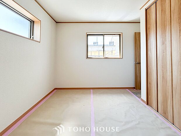 一日の疲れをいやしてくれる主寝室。自分時間を快適に過ごすプライベートルーム。