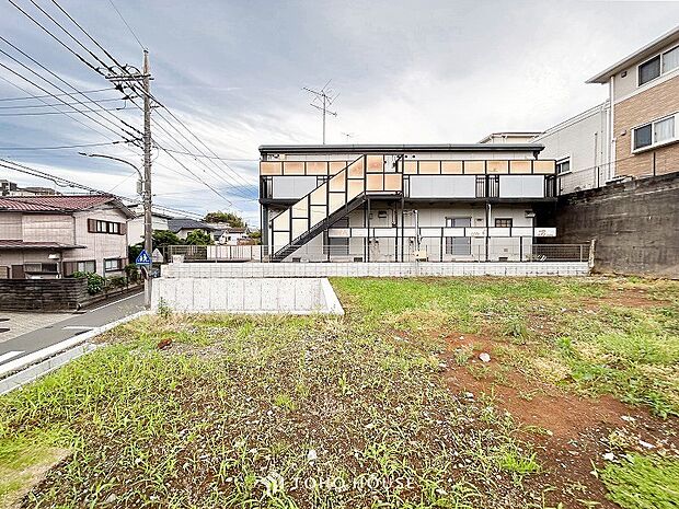 閑静な住宅地で小さなお子様がいるご家族にも安心な住環境が魅力です。