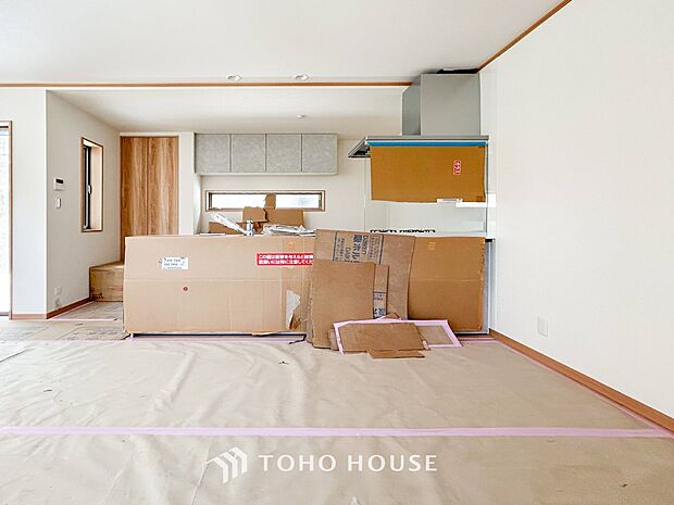空気感という居心地の良いBGMは、暮らしのステージを彩り、心のやすらぎと満足感を与えてくれます。
