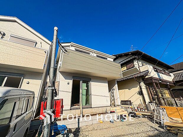 風を感じ青い空から太陽の恵みを感じる温もり溢れる佇まい。