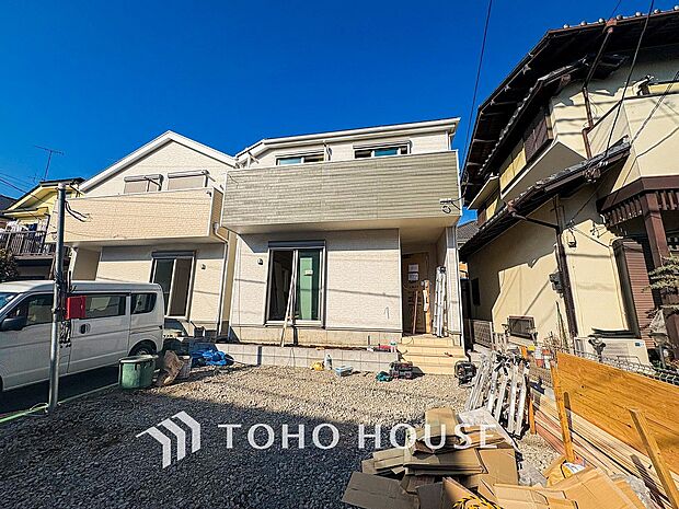 表現された空間は豊かな光と風を纏い、暮らしの時間を豊かにしてくれます。