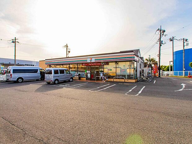 24時間営業ですので、急な買い物に便利です。