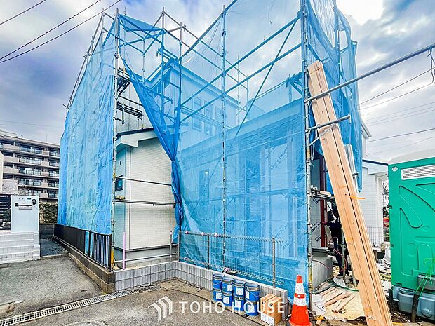 表現された空間は豊かな光と風を纏い、暮らしの時間を豊かにしてくれます。