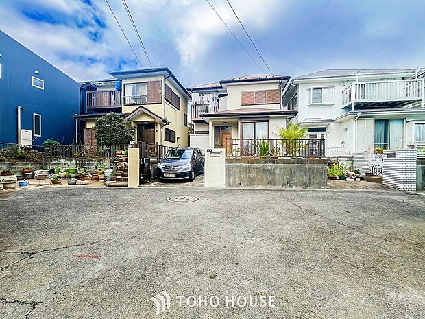 忙しく過ぎゆく日常を置き去るほど、ゆったりした時間が流れる住環境。