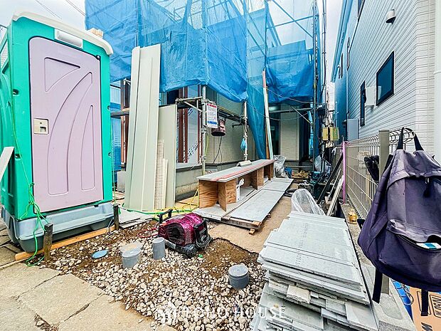 敷地内に駐車スペースがあると、日々の暮らしをスムーズに運ぶ事が出来ます。