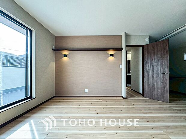 環境の良い場所にセンス良く暮らしたい、こだわりの室内には至福のシーンが繰り広げられます。