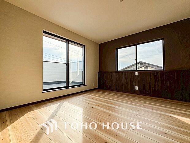 1日の疲れを癒し、心地よく寛げるようゆったりとした広さを確保しています。